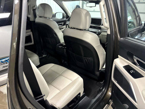Used 2021 Kia Telluride EX w/ EX Premium Package image 35