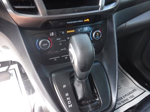 Used 2020 Ford Transit Connect XL image 15