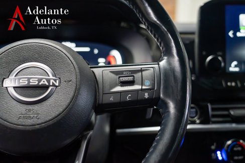 Used 2022 Nissan Pathfinder Platinum w/ Cargo Package image 16