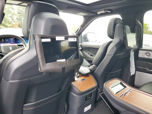 New 2025 Lincoln Navigator Black Label image 28
