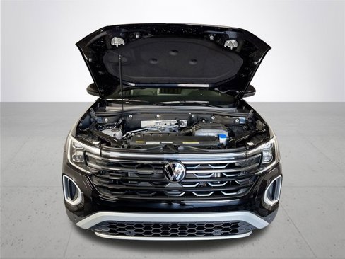 New 2025 Volkswagen Atlas Peak Edition SE image 23