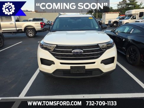 Certified 2022 Ford Explorer XLT w/ Class IV Trailer Tow Package image 4