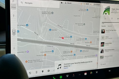Used 2022 Tesla Model X image 22