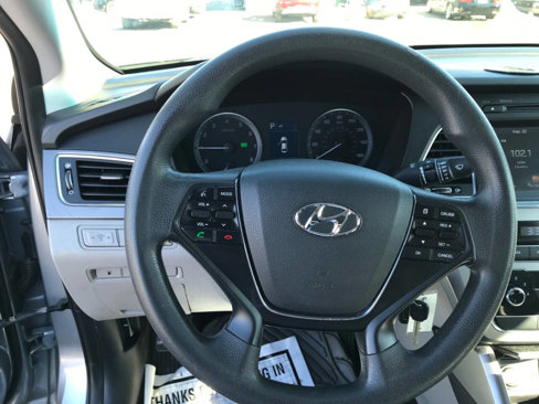 Used 2017 Hyundai Sonata SE image 24