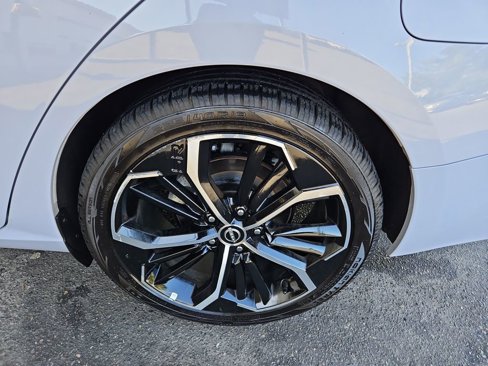 Used 2024 Nissan Altima 2.5 SR image 32
