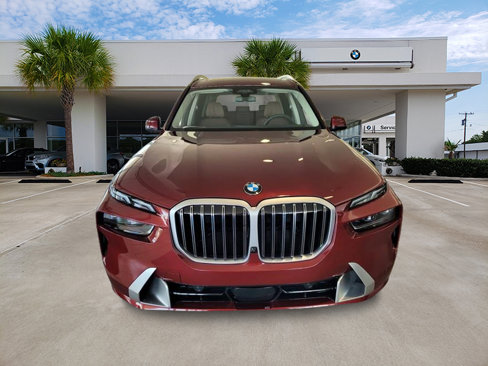 New 2026 BMW X7 xDrive40i w/ Executive Package image 2