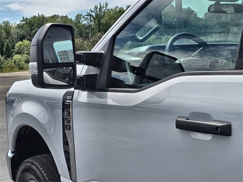 New 2026 Ford F350 XLT image 11