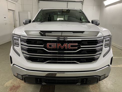 New 2026 GMC Sierra 1500 SLT w/ SLT Convenience Package image 2