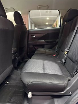 Used 2016 Mitsubishi Outlander ES image 21