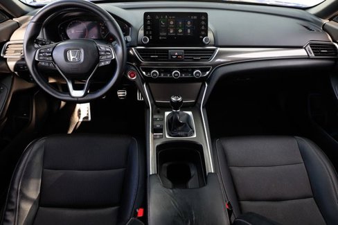 Used 2018 Honda Accord Sport image 2