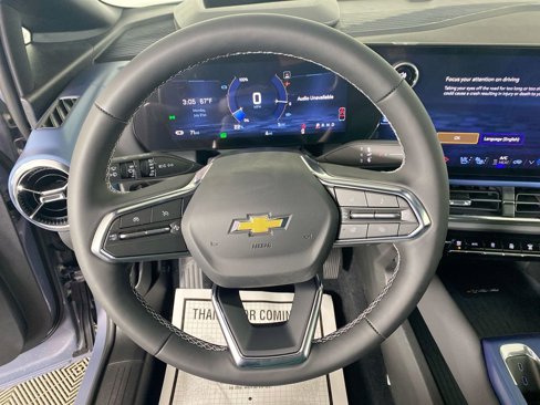 New 2025 Chevrolet Equinox EV LT w/ Convenience Package II image 12