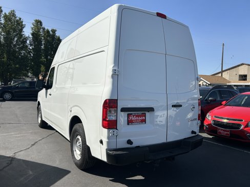 Used 2020 Nissan NV 2500 S image 3