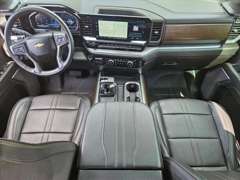 Certified 2024 Chevrolet Silverado 1500 High Country w/ High Country Premium Package image 17