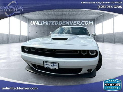 Used 2019 Dodge Challenger R/T w/ Driver Convenience Group image 9