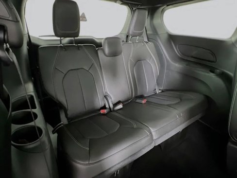 New 2026 Chrysler Pacifica Select image 27