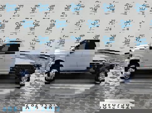 New 2026 RAM 5500 4x4 Crew Cab image 8