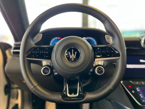 Used 2024 Maserati GranTurismo Modena image 18