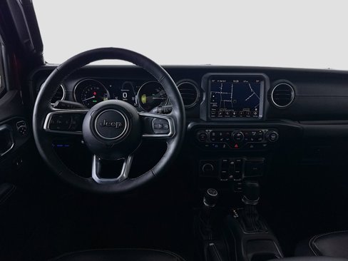 Used 2021 Jeep Wrangler Unlimited Sahara w/ Cold Weather Group image 22
