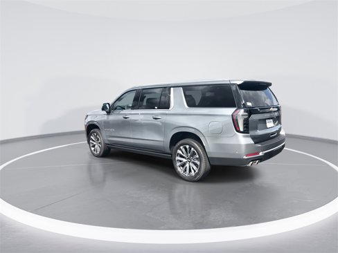 New 2026 Chevrolet Suburban High Country image 6