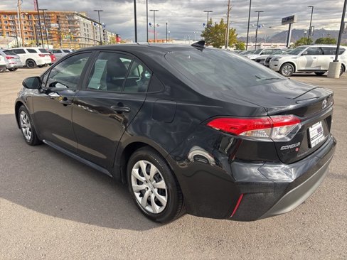 Used 2023 Toyota Corolla LE image 5