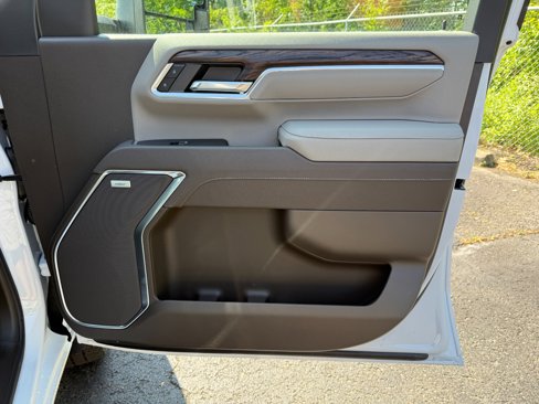 New 2025 GMC Sierra 2500 SLT w/ SLT Convenience Package image 23