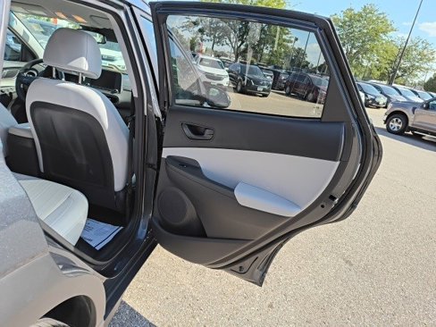Used 2022 Hyundai Kona SEL w/ Cargo Package image 15