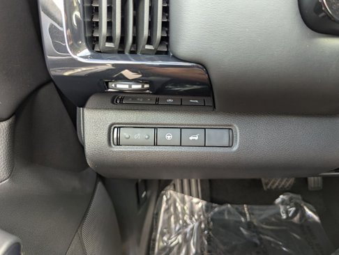 New 2025 Nissan Pathfinder SV w/ Black Appearance Package image 13