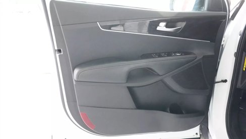 Used 2018 Kia Sorento LX image 19