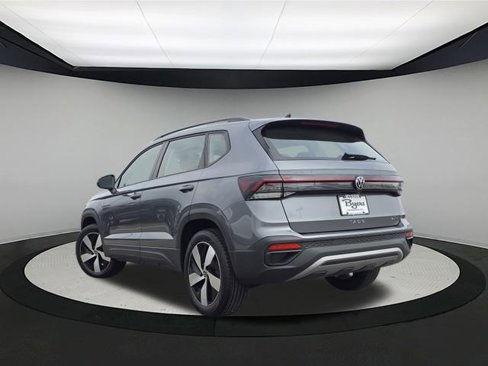 New 2025 Volkswagen Taos S image 5