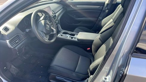 Used 2021 Honda Accord Hybrid image 9