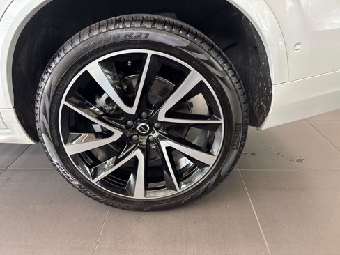 Used 2025 Volvo XC90 B5 Plus w/ Protection Package Premier image 30