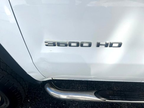 Used 2015 GMC Sierra 3500 2WD Crew Cab image 14