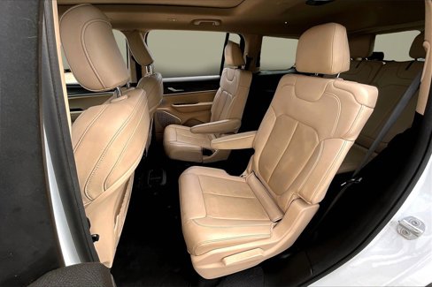 Used 2022 Jeep Grand Cherokee L Limited image 21
