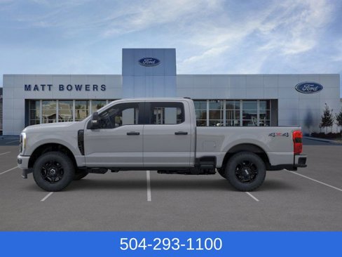 New 2026 Ford F250 4x4 Crew Cab Super Duty image 3