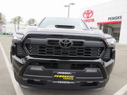 New 2025 Toyota Tacoma TRD Sport image 2