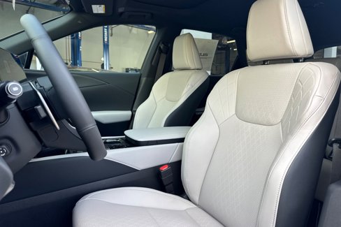 New 2025 Lexus RX 350 Premium image 5