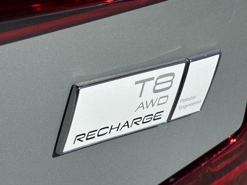 Used 2024 Volvo S60 T8 Core image 14