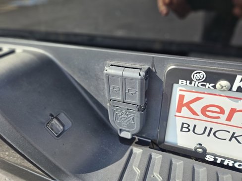 Used 2024 GMC Sierra 1500 Denali image 17