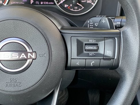 Used 2024 Nissan Rogue S image 13