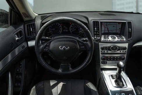 Used 2015 INFINITI Q60 Convertible w/ Premium Package image 10
