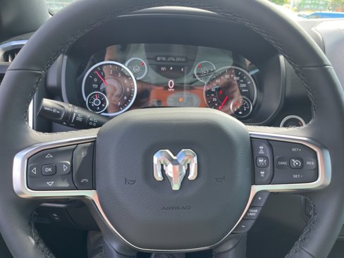 New 2026 RAM 1500 4x4 Crew Cab image 21