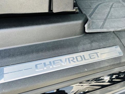 Used 2025 Chevrolet Suburban RST image 39