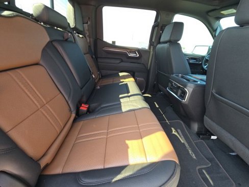Used 2025 Chevrolet Silverado 1500 High Country image 14