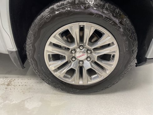 Certified 2023 GMC Sierra 1500 Denali image 5