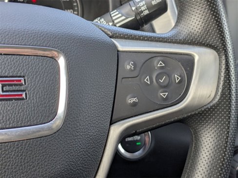 Used 2024 GMC Terrain SLE image 22