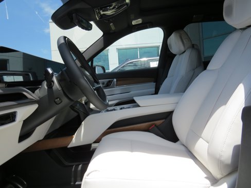 New 2026 Cadillac Vistiq Luxury w/ LPO, Floor Liner Package image 16