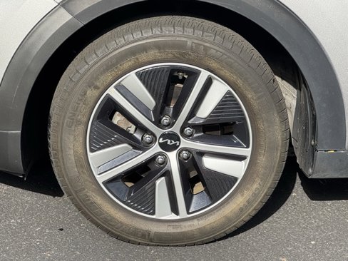 Used 2022 Kia Niro LXS image 40