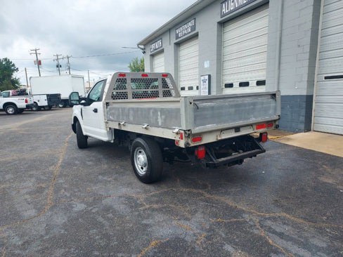 Used 2017 Ford F250 XL image 3