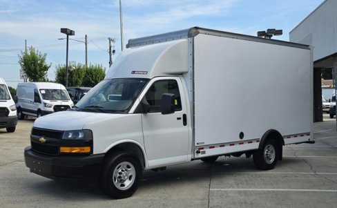 Used 2023 Chevrolet Express 3500 w/ Power Convenience Package image 8