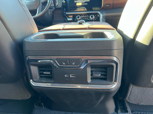 Used 2024 GMC Sierra 3500 Denali Ultimate image 16